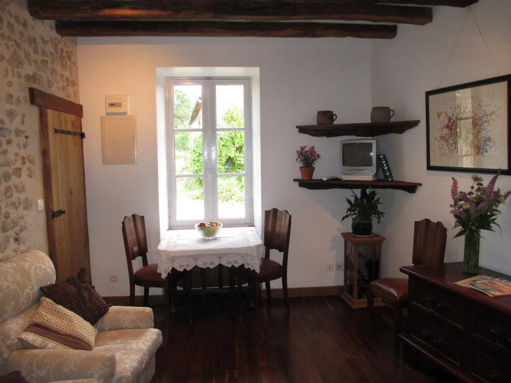Villa Chez Tartaud Lathus St Remy Esterno foto