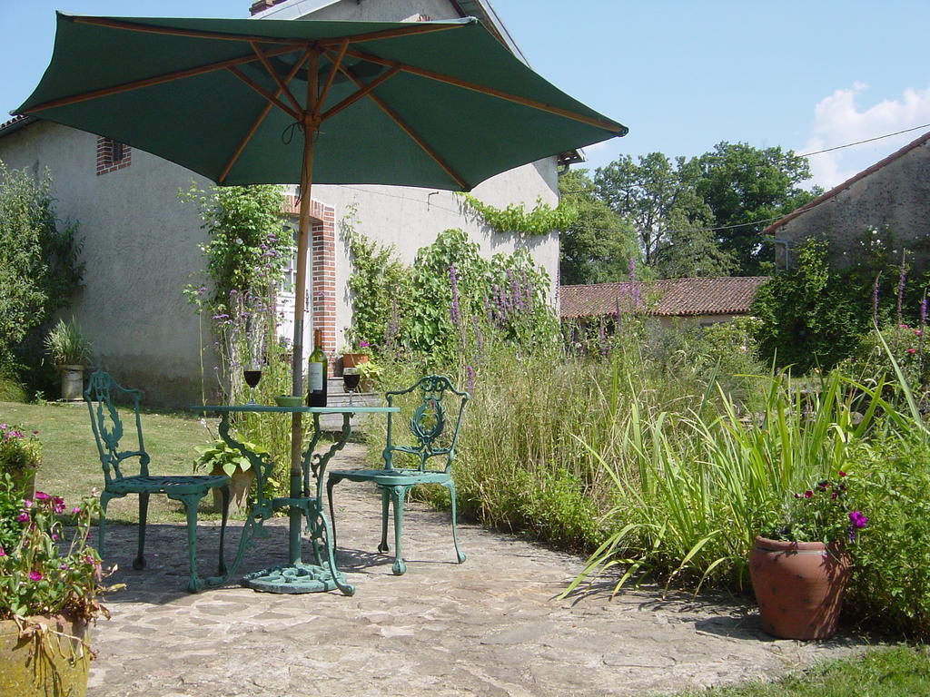 Villa Chez Tartaud Lathus St Remy Camera foto