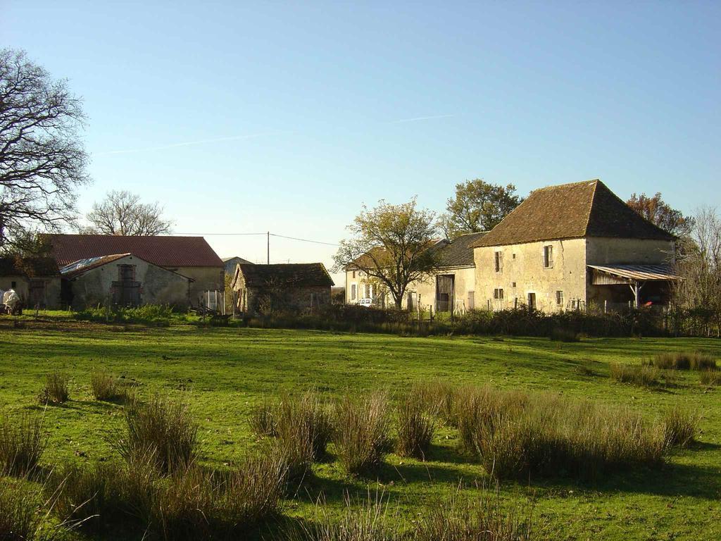 Villa Chez Tartaud Lathus St Remy Esterno foto